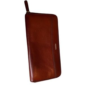 FOSSIL GENUINE LEATHER CLUTCH WALLET